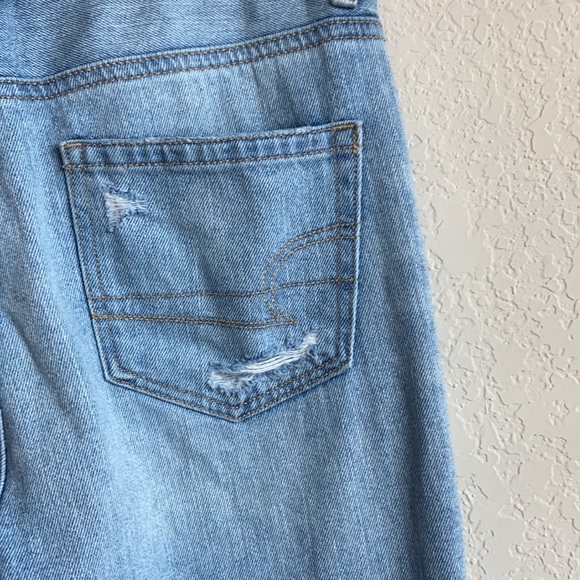 American Eagle Mom Jean - Picture 9 of 12